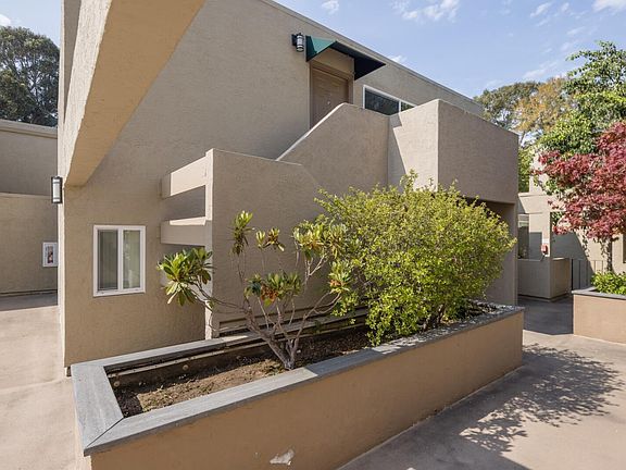 2nd image of 1919 Alameda De Las Pulgas APT 99