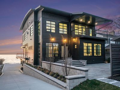 443 N Shore Dr, South Haven, MI, 49090