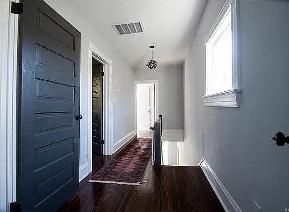3rd image of 3138 Grayland Ave
