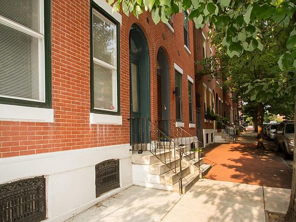 3rd image of 2225 Mount Vernon St #1
