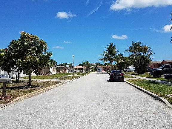 5th image of 6957 NW 7th Ct