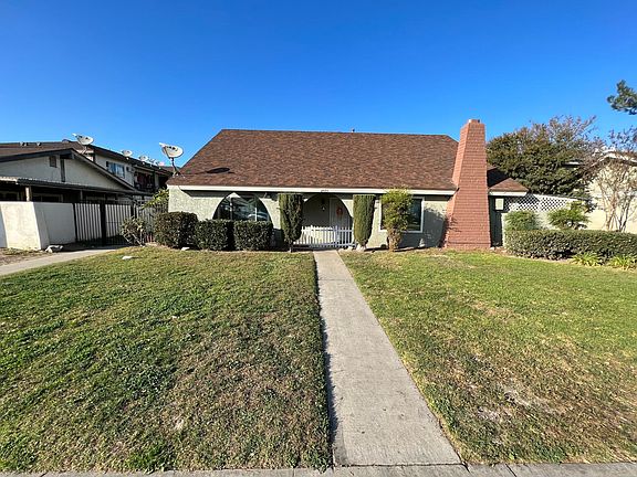 2nd image of 2553 E Terrace St #A