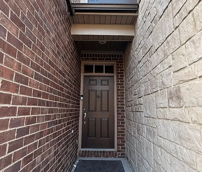 1360 Addison Cir — Photo 4