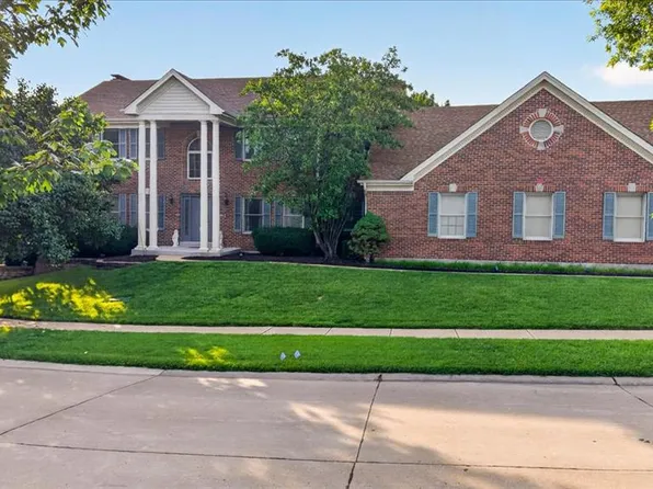 2259 Sycamore Dr, Chesterfield, MO 63017