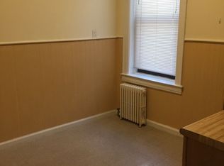 2462 29th St APT 2A, Astoria, NY 11102
