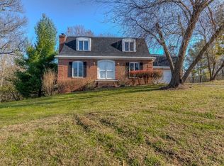 100 Donmar Dr, Lancaster, KY 40444