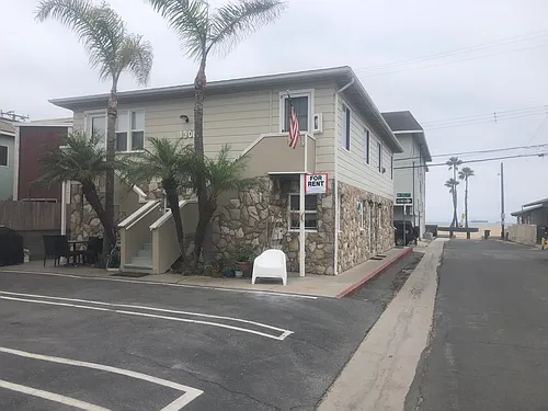 1300 Ocean Ave #3 Photo 1