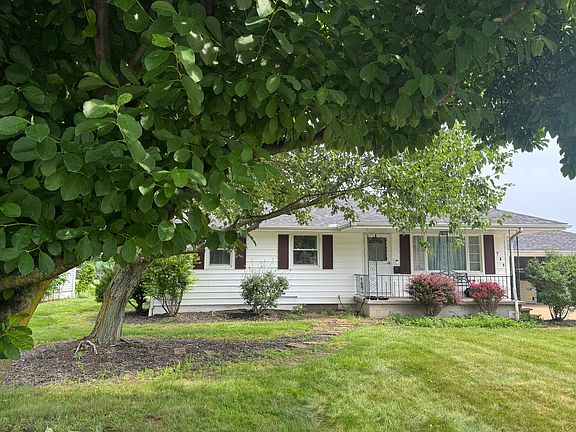 4th image of 745 Forde Ave