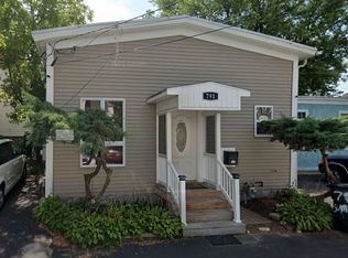 791 Summer St, Manchester, NH 03103