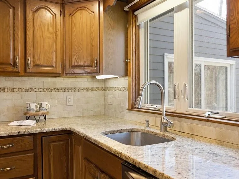 25 Brown St — Photo 12