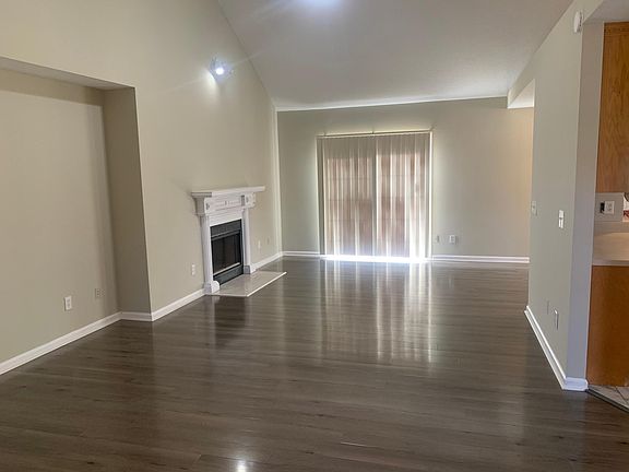 5th image of 115 Molland Dr