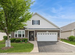 1033 Carolina Ct, Hampshire, IL 60140