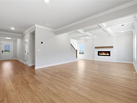 4th image of 176 Brant Cir
