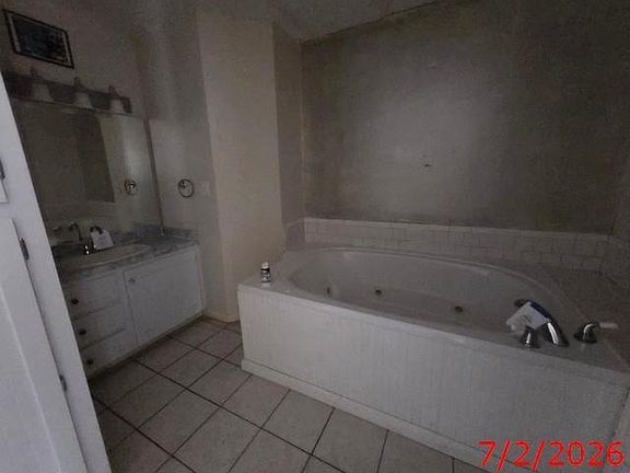 4th image of 406 Earl Perkins Rd