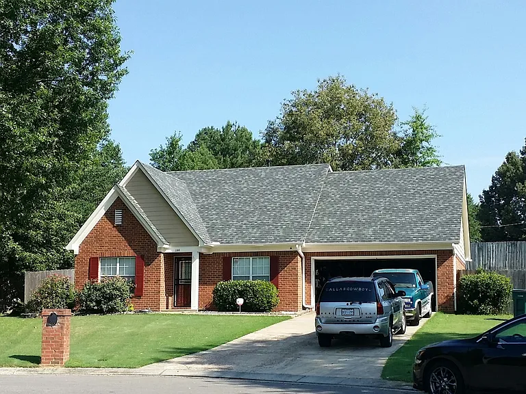 1144 Richland Dr — Photo 1