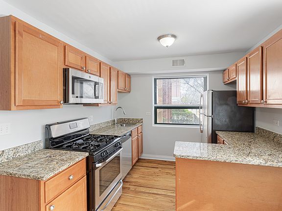 2nd image of 7616 N Marshfield Ave #18018944