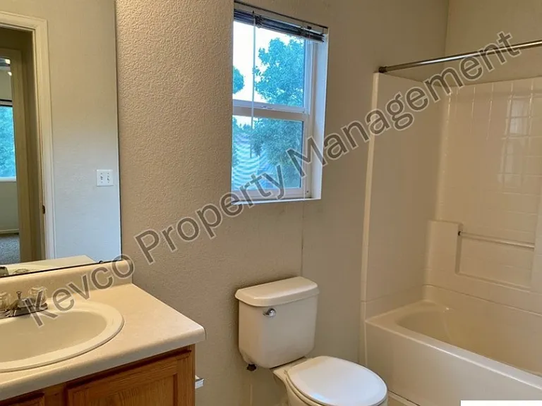 3433 Bale Dr — Photo 9