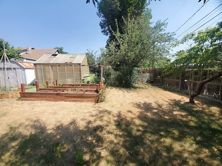 1426 Adams Ave — Photo 31
