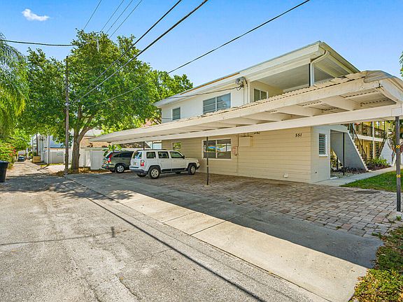4th image of 551 12th Ave NE