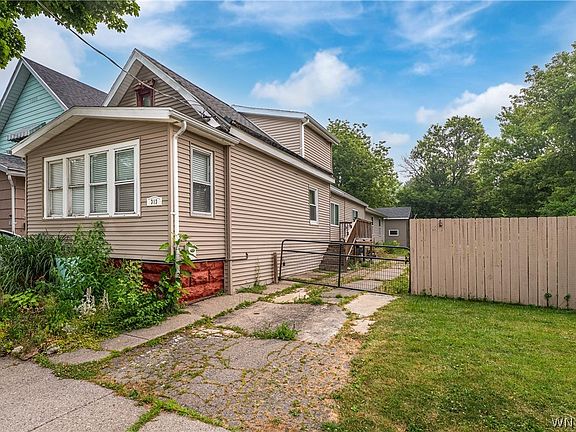 2nd image of 313 Benzinger St