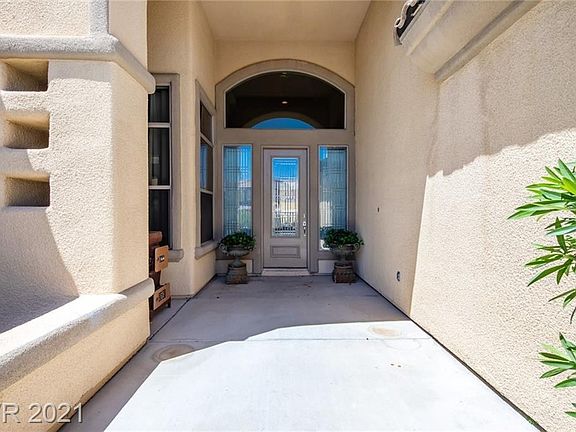 4th image of 5855 Boulder Brook Ct