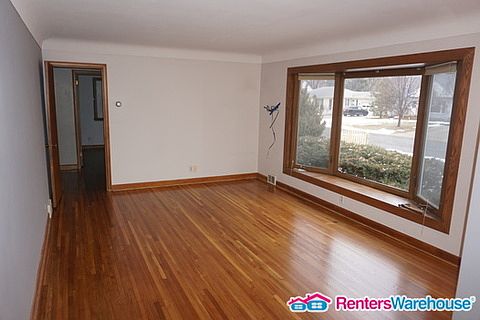 4th image of 6821 Blaisdell Ave S
