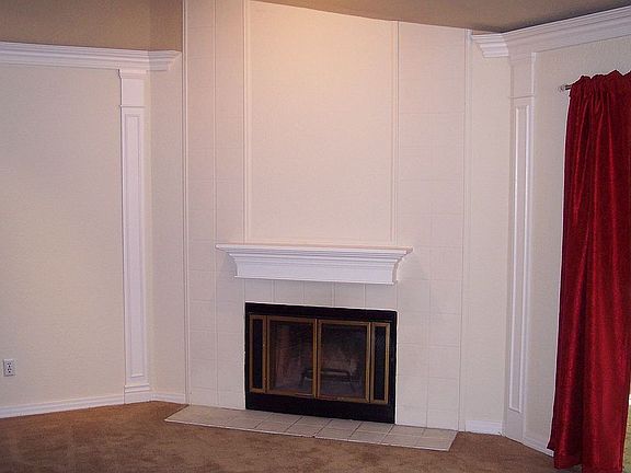 4th image of 171 Valley Oak Dr