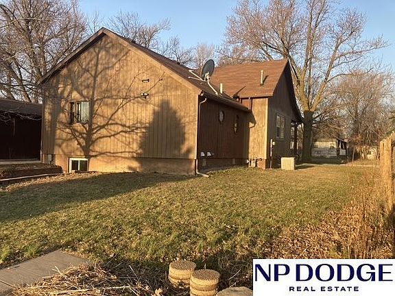 3rd image of 230 N 5th St