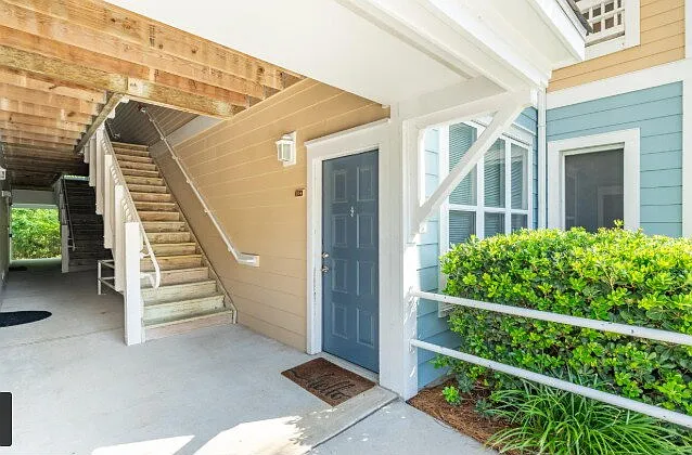 1 bed, 1.0 bath, 759 sqft, $2,075 — Photo 2