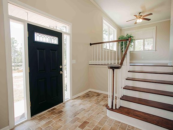 4th image of 2327 Woodbine Road