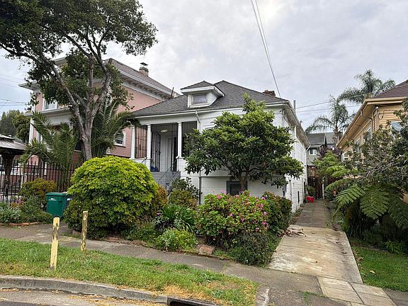 2nd image of 2630 Highland Ave