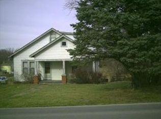 2627 Blackwell Rd, Saint Joseph, MO 64505