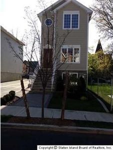 108 Bodine St, Staten Island, NY, 10310