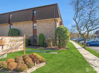 232A Alpine Way, Woodbridge, NJ 07095