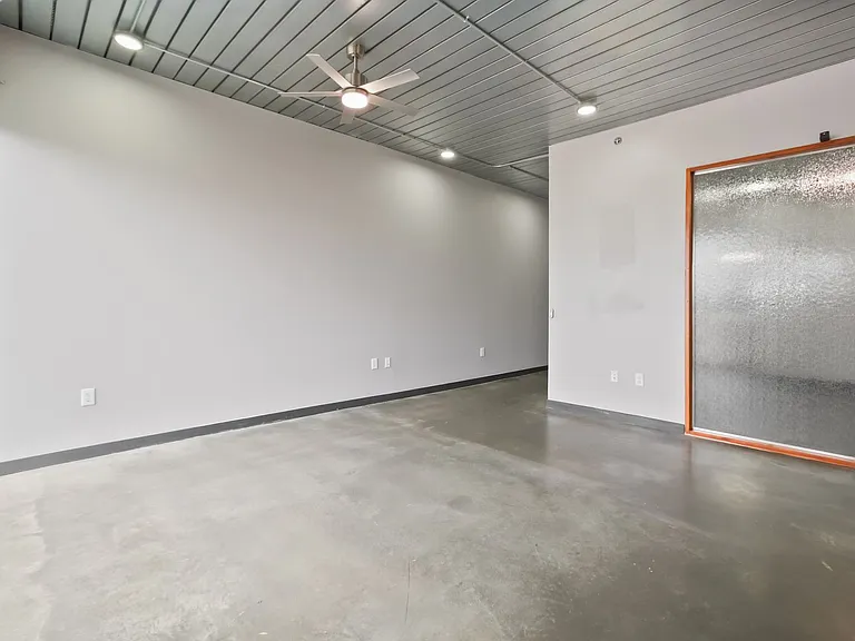 620 Glen Iris Dr NE #501 — Photo 6