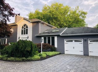 15 Kinney Pl, Pompton Plains, NJ 07444