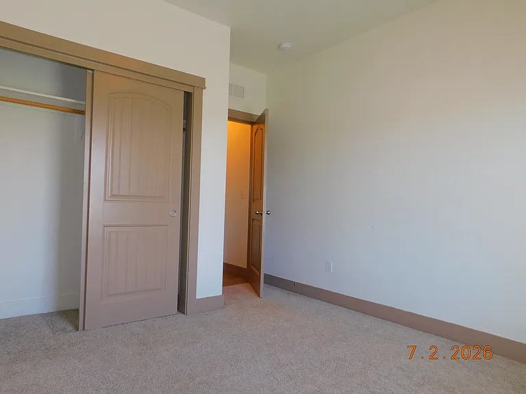 4039 Queen Anne Dr — Photo 10
