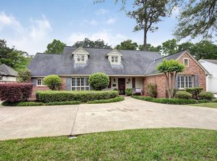 13818 Woodthorpe Ln, Houston, TX 77079