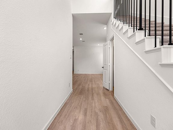 4th image of 3024 Andiamo Ln