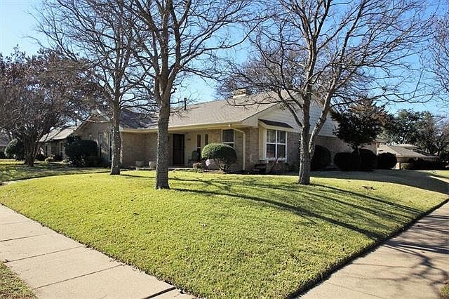 1st image of 701 Brookdale Cir