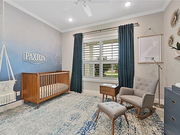 2nd image of 2618 Kimbolton Dr