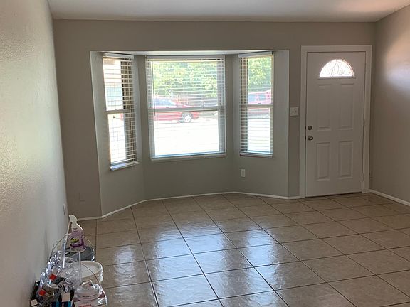 3rd image of 3063 E Delta Ave