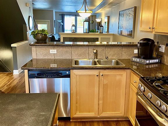 5th image of 2710 SW Sylvan Heights Dr #2710