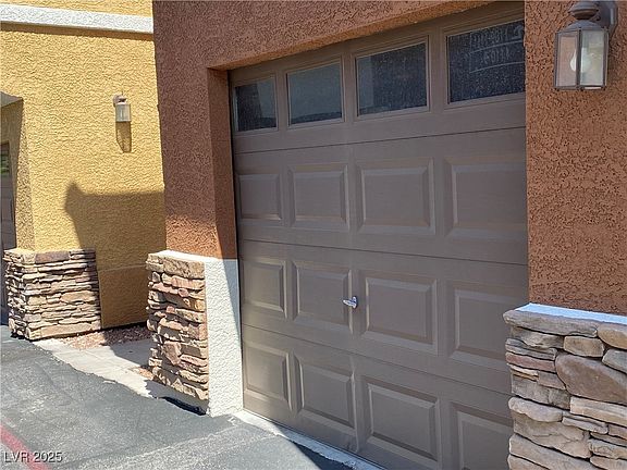 3rd image of 9303 Gilcrease Ave Unit 1103