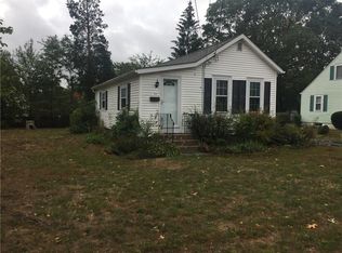 100 Bellevue Ave, Warwick, RI 02888