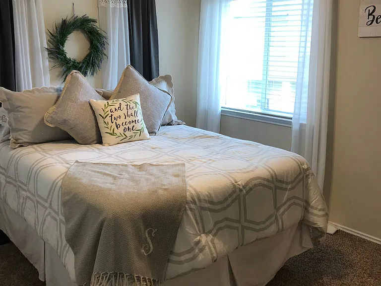 Guest bedroom