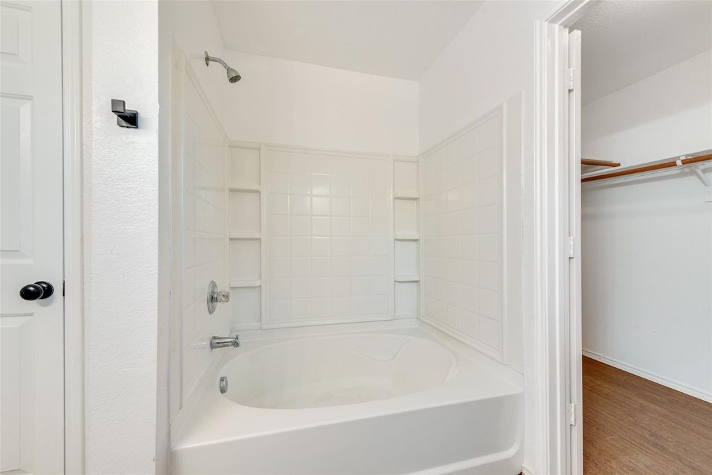 3105 Silver Creek Dr, Mesquite, TX - More