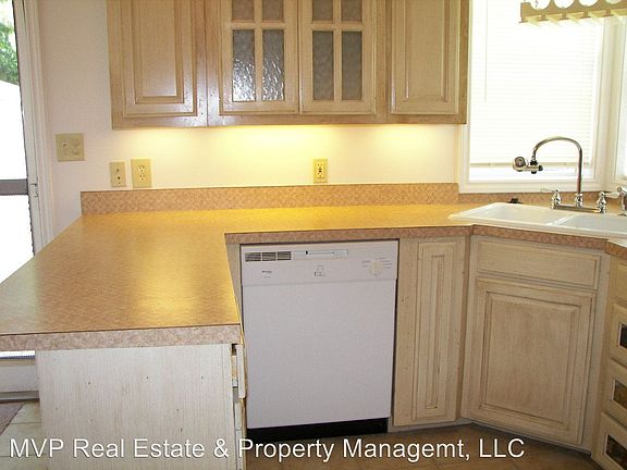 4th image of 4117 SE 22nd St