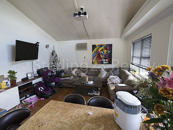 5th image of 2566 12th St