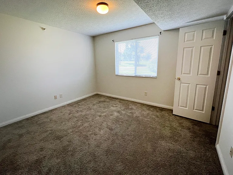 Walton Ridge Apartments — Photo 31